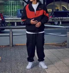 美品　NIKE ナイキリバーシブルボアジャケット 黒/赤 ブラック　レッド