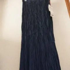 ユニクロUNIQLOイネスツイストプリーツロングスカート Ｓ未使用 お値下げ＊