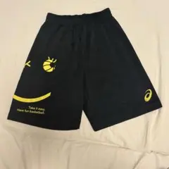 黒バスケットボールハーフパンツ