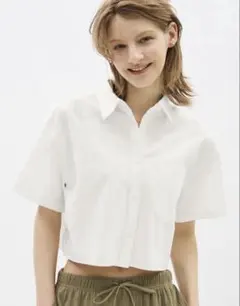 GU リネンブレンドクロップドシャツ（半袖）