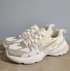 Item thumbnail for item 9fdcebca-a6b5-44cb-bd00-e4a5dc36067f