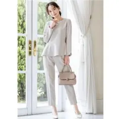 【新品】ペプラムトップスパンツスーツ 11号