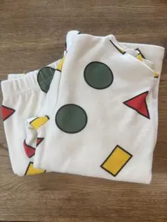 クレヨンしんちゃん柄 キッズ 子供用 パジャマ 140