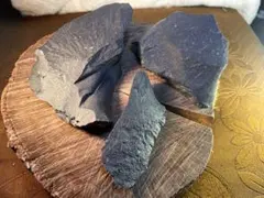 【神秘の音色】サヌカイト原石 （音組360）天然石　パワーストーン　楽器　鉱石