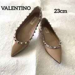新品未使用⭐︎VALENTINO スタッズフラットシューズ ベージュ スタッズ VALENTINO(ヴァレンティノ) 靴・シューズ(レディース) - 海外