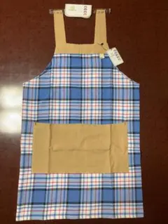 新品　チェック柄エプロン 青とベージュ