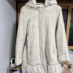 LIZLISAフード付きアイボリーコート