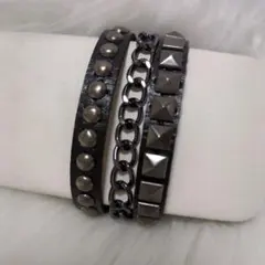ブレスレット 黒スタッズ バングル y2k ロック パンク メタル 