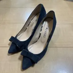 Item thumbnail for item c6429af7-3f84-423c-98f1-bdf607edb8c4