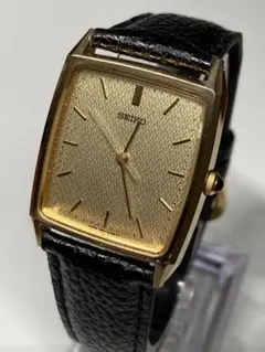 【稼働品】SEIKO スクエア　7N01-5A40 新品電池