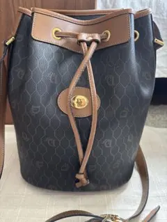 Item thumbnail for item 6004e311-a056-4687-84d8-a1db53594623