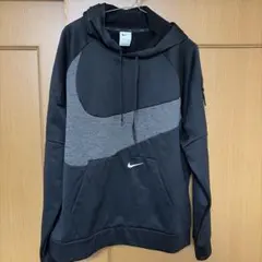 Nike フード付きパーカー ブラック/グレー
