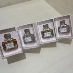 【 新品未使用 】Dior 香水サンプルセット ポーチ付き ミニ香水 非売品 Dior - Dior ミスディオール サンプルミニ香水セットの通販 by