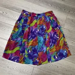 花柄プリーツカジュアルパンツ