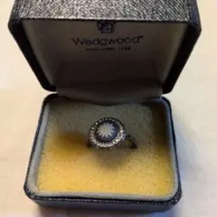 Wedgwood 花モチーフリング