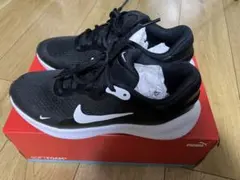 ⭐︎1時間使用⭐︎ Nike Soft Foam+ ブラックスニーカー　23.5㎝