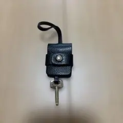 フルラ　FURLA キーチャーム　ブラック本革　ゴールド　キーホルダーのサムネイル
