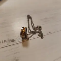 シルバー ゴールド リング型ペンダントネックレス