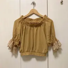 EVRIS エヴリス オフショルブラウス レース ショート丈 イエロー ギャルのサムネイル
