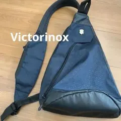 ヤ*次様 Victorinox アルトモント スリングバッグ　メンズバッグのサムネイル