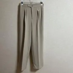 【新品】Dazy ベージュ スラックス Sサイズ