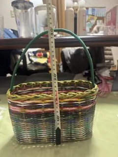 カラフルなかごバッグ