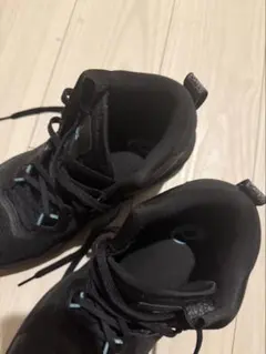 バスケットボール シューズブラック/ターコイズ