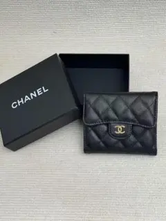 CHANEL ブラックマトラッセ折りたたみ財布のサムネイル