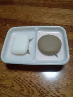 ヴァーナル　素肌つるつる石鹸2個セットとトレイ