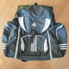 美品 アディダス リュックサック 遠征バッグ 林間 大容量 刺繍ロゴ