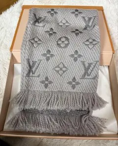 ルイ・ヴィトン グレー マフラー 大判最終値下げ 2025年最新】ルイ・ヴィトン マフラーの人気アイテム - メルカリ