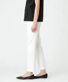 新品　ルルウィルビー　テーパードパンツ