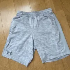 Under Armour HeatGear ショートパンツ ライトグレー