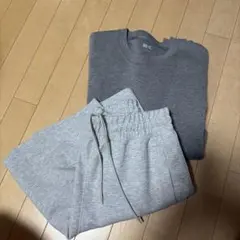 UNIQLO : C 설정 그레이 장미 판매 가능