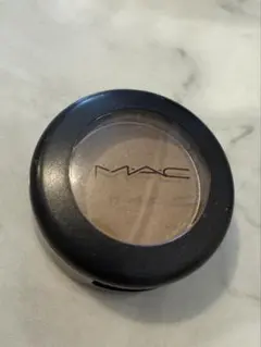 MACスモールアイシャドウ　ソバ