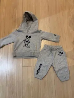 GAP ミッキーマウス トレーナー・パンツセット　12-18ヶ月