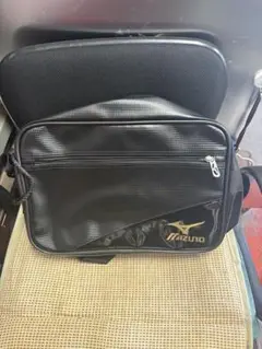 Mizuno ショルダーバッグ ブラック 中型
