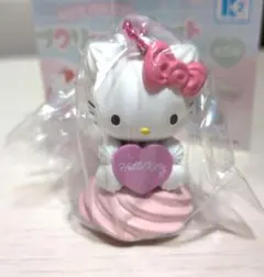 サンリオキャラクターズ　ホイップクリームマスコット　ハローキティ