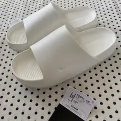 NIKE ナイキ　ウィメンズ　カームスライド　新品　ホワイト
