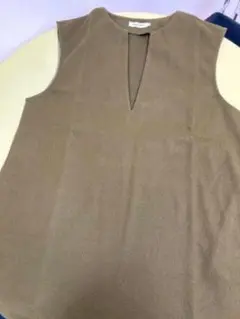 【新品未使用】Vネック　体型カバー ワンピース