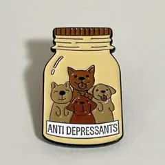 犬ビン　ピンバッジ