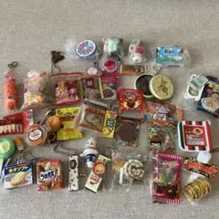 ガチャガチャ ガチャ カプセルトイ 食品 お菓子 など 31点 まとめ売り