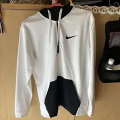 Nike Dri-FIT フード付きパーカー M