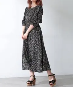 Honeys パワシャルワンピース 花柄 Sサイズ