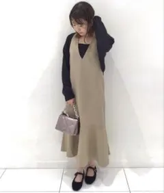 GU マーメイドジャンパードレス（ロング）Mサイズ　ベージュ