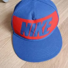 NIKE TRUE　 フラットビルキャップ 青/赤サイズフリー