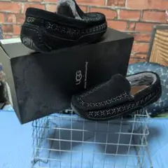UGG White Mountaineering ブラックスリッポン