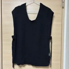 【値下げ】ブラック Vネック ニットベスト オーバーサイズ