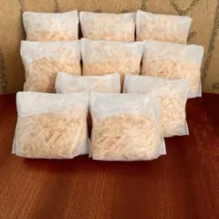 ♦︎40 削りたてをお届けします　ヒノキチップ　ヒノキおがくず10袋　かんなくず