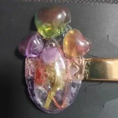 カラフルなレジン ヘアクリップ